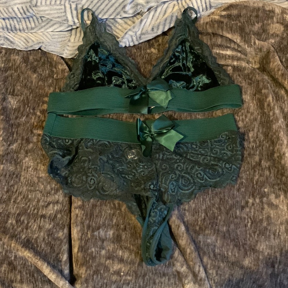 Green lace lingerie set 2x